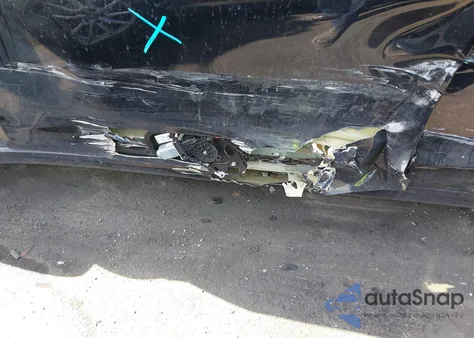 2018 Tesla Model 3 Long Range/Mid Range z USA, uszkodzony, nr VIN 5YJ3E1EA9JF172973